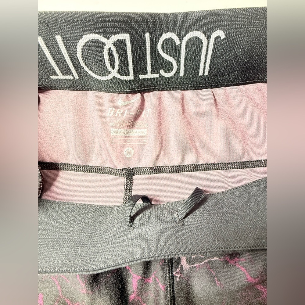 Nike Black and Pink Leggings Size M - Picture 5 of 8